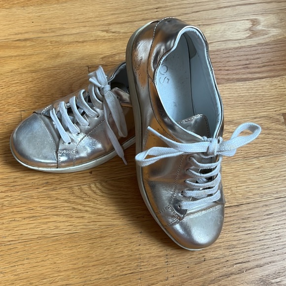 COS Metallic sneakers - Picture 2 of 3